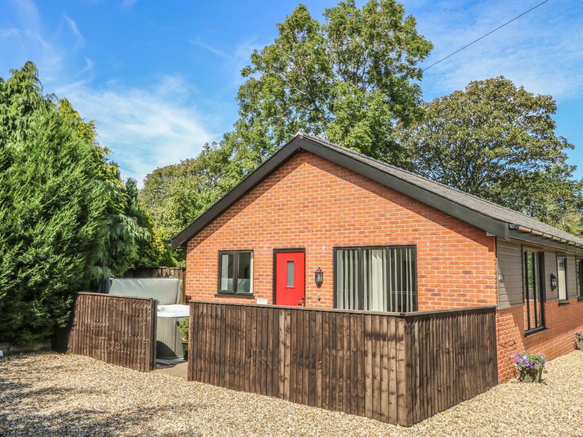 Cedar Cottage, Poulton-Le-Fylde Exterior photo